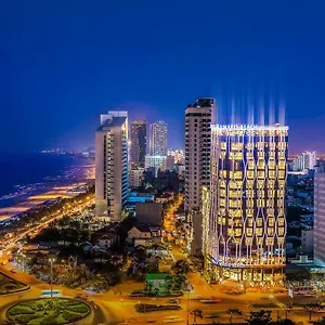 4* ホテル ステラ マリス ビーチ ダナン