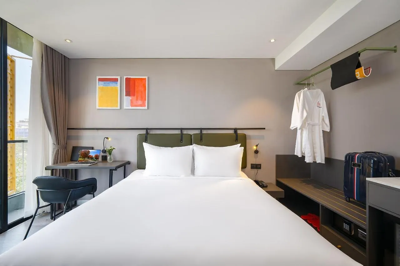 M92 Boutique Da Nang Beach Hotel